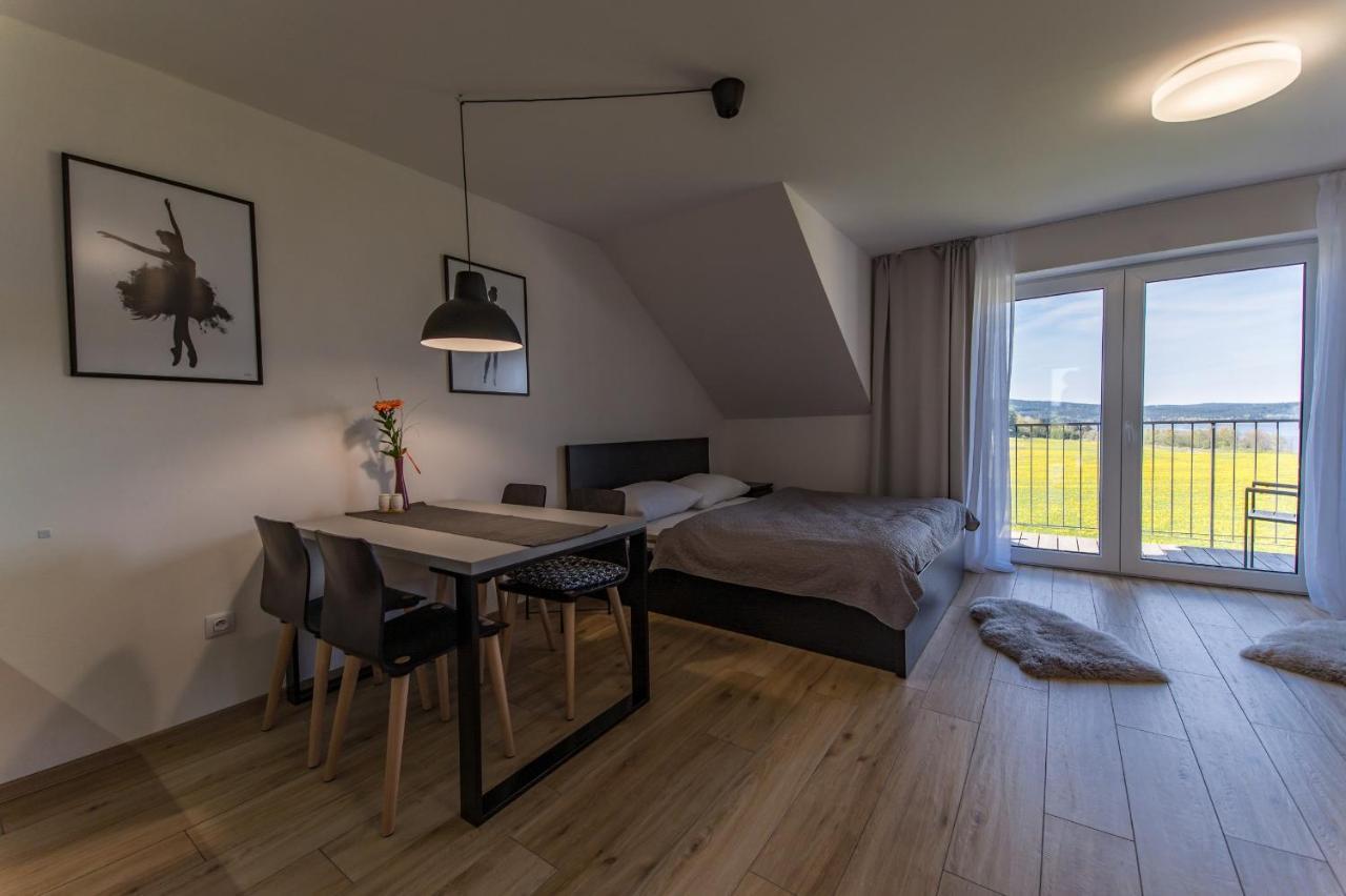 Dve Zatoky Kovářov Bagian luar foto